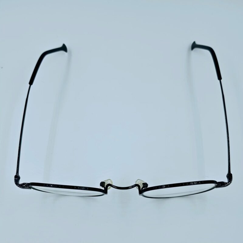 Classic Round Black Metal Eyeglasses - Image 4