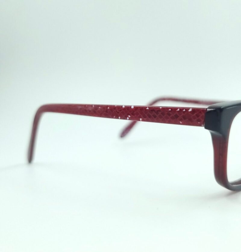 Classic Rectangular Glasses with a Modern Touch - Image 2