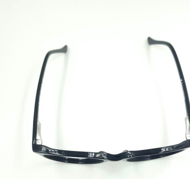 Elegant Black Cat-Eye Glasses - Image 3